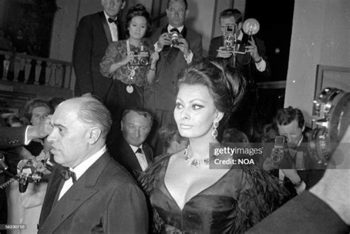 Carlo Ponti Movies, Bio and Lists on MUBI