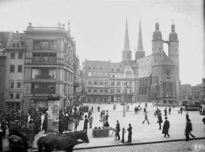 FileHalle Saale Marktplatz 1900.jpg Wikimedia Commons