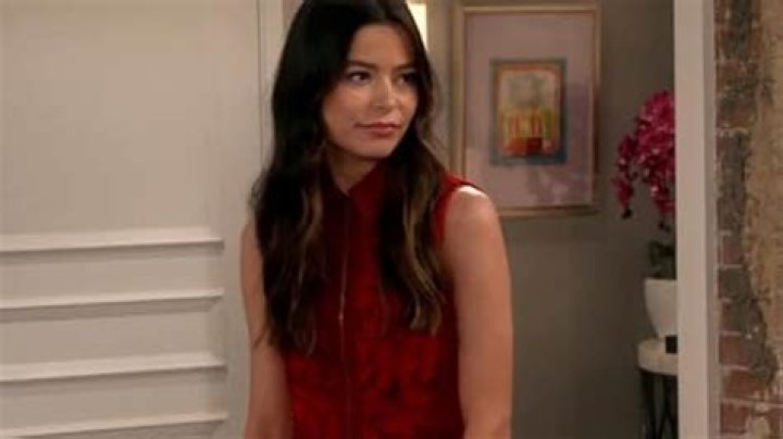 iCarly's Nathan Kress Expecting First Child With Wife London