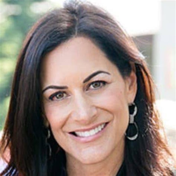 Paula Kalupa: A Renowned Leader In Empowering Women